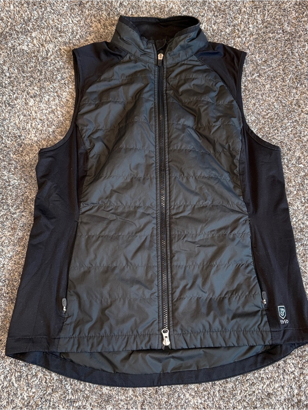 Zero Restriction Golf Womens’s Tess Vest Navy Black Large Primaloft Puffer